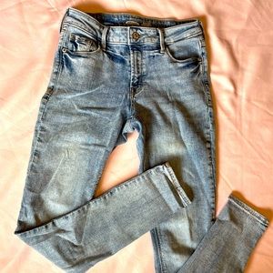Old Navy Rockstar Super Skinny Mid-Rise Jeans